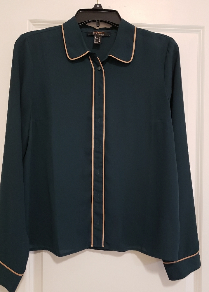 Forever 21 long sleeve button up blouse